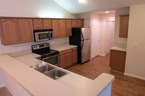 205 Stonegate Loop, Pataskala, OH 43062 photo 8