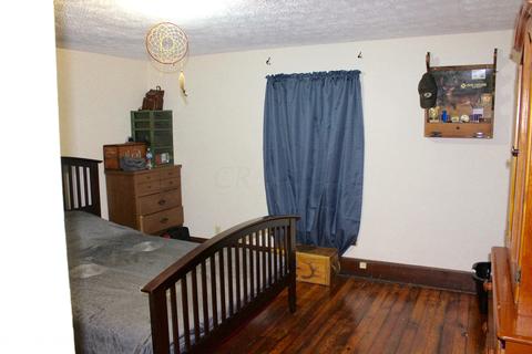 1411 E Chestnut St, Lancaster, OH 43130 photo 8
