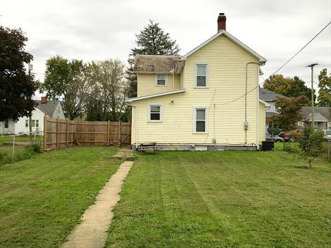 1411 E Chestnut St, Lancaster, OH 43130 photo 2