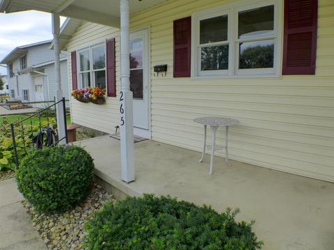 265 Barton St, Logan, OH 43138 photo 4