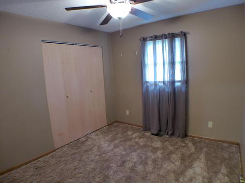 265 Barton St, Logan, OH 43138 photo 10