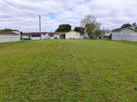 265 Barton St, Logan, OH 43138 photo 16