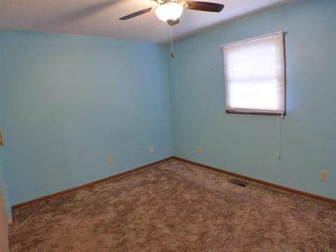 265 Barton St, Logan, OH 43138 photo 9