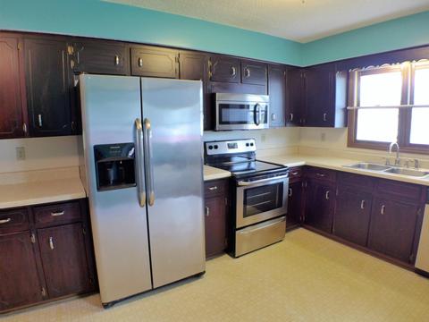 265 Barton St, Logan, OH 43138 photo 5