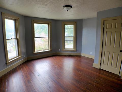 535 E Main St, Logan, OH 43138 photo 12