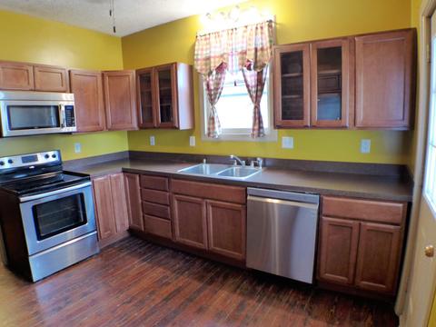 535 E Main St, Logan, OH 43138 photo 4