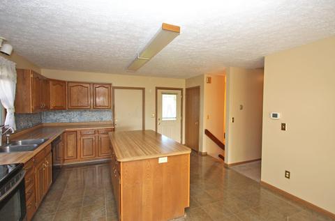 767 Glenview Dr, Howard, OH 43028 photo 14
