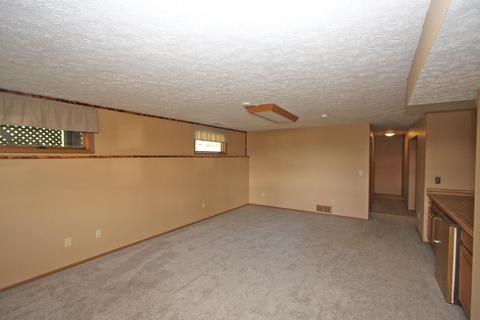 767 Glenview Dr, Howard, OH 43028 photo 32