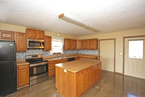 767 Glenview Dr, Howard, OH 43028 photo 12