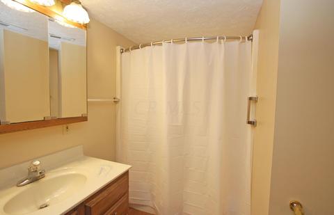 767 Glenview Dr, Howard, OH 43028 photo 28