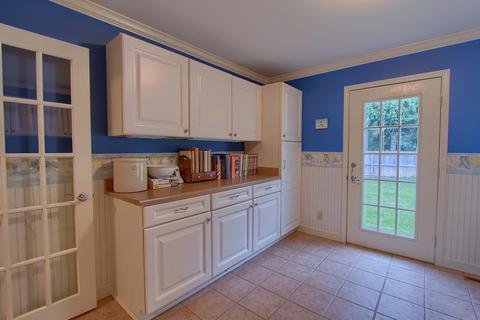608 Edgewood Dr, Circleville, OH 43113 photo 29