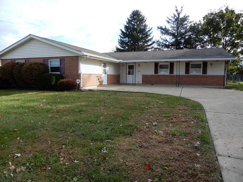 2010 Chippewa Dr, Circleville, OH 43113 photo 1