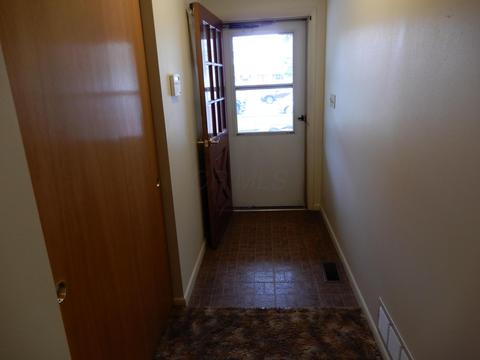 2010 Chippewa Dr, Circleville, OH 43113 photo 14