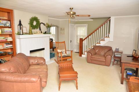 359 Terrace Dr, Springfield, OH 45503 photo 3