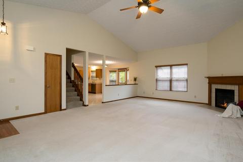 1902 Berwick Ct, Delaware, OH 43015 photo 4
