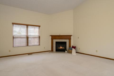 1902 Berwick Ct, Delaware, OH 43015 photo 3