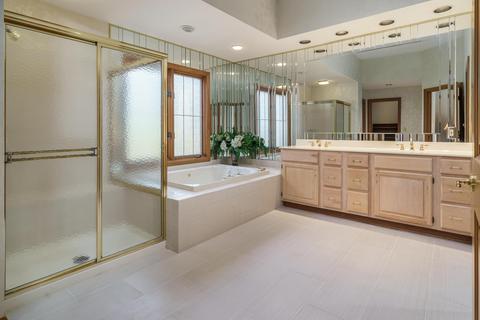 4255 Westleton Ct, Columbus, OH 43221 photo 18