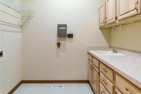 4255 Westleton Ct, Columbus, OH 43221 photo 19