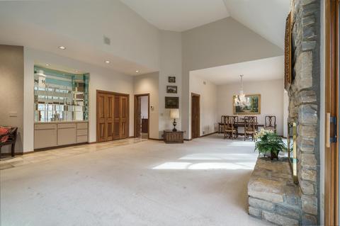4255 Westleton Ct, Columbus, OH 43221 photo 13
