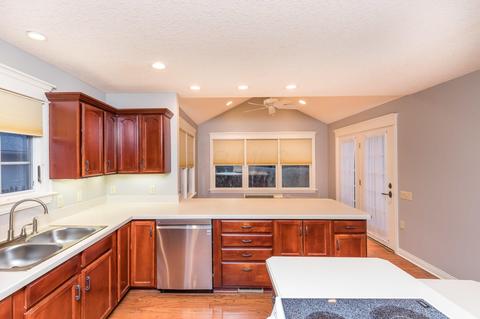 434 Cottage Grv E, Heath, OH 43056 photo 15