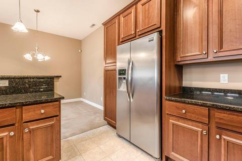 5996 Eiger Dr, Columbus, OH 43213 photo 4