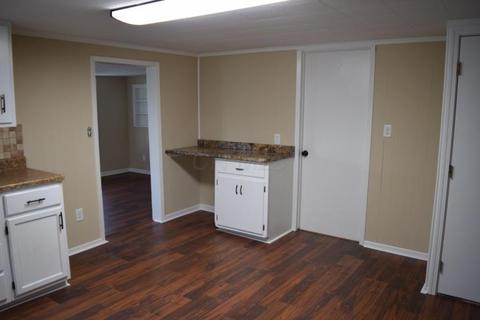 188 Fairview Blvd, Circleville, OH 43113 photo 3