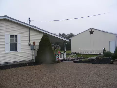 6166 Franks Rd SE, Newark, OH 43056 photo 2