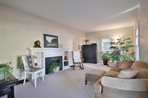 217 E Walnut St, Marion, OH 43302 photo 9