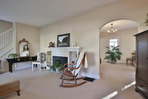 217 E Walnut St, Marion, OH 43302 photo 8