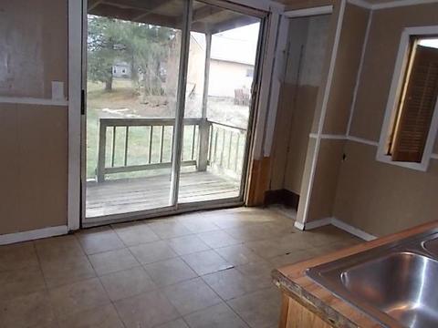 449 Central Ave, Newark, OH 43055 photo 8