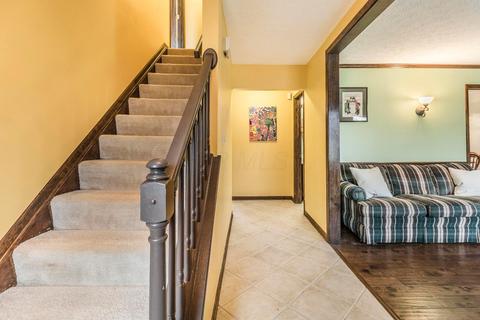 5673 Keating Dr, Dublin, OH 43016 photo 2