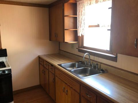 170 Main St, Corning, OH 43730 photo 12