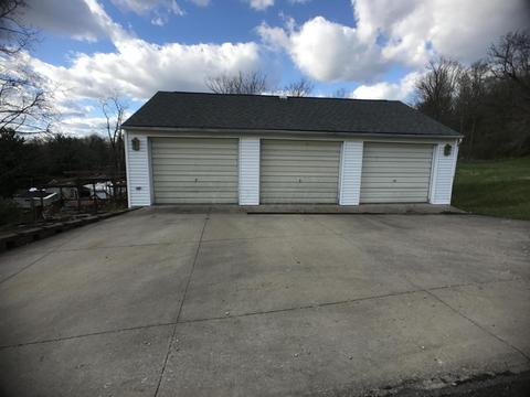 170 Main St, Corning, OH 43730 photo 3
