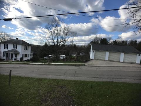 170 Main St, Corning, OH 43730 photo 2