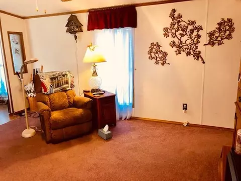 308 Raspberry Cir, Hebron, OH 43025 photo 4