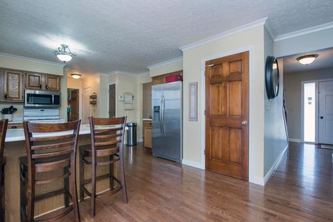 325 E High St, Amanda, OH 43102 photo 6