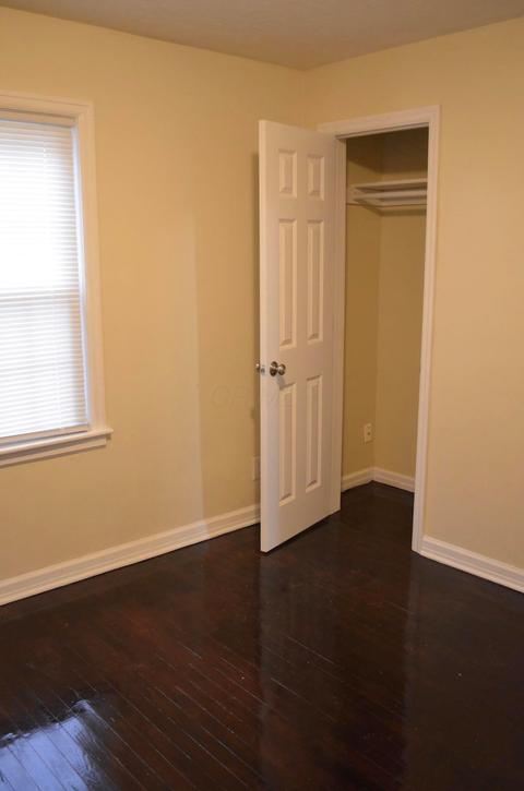 984 E Weber Rd, Columbus, OH 43211 photo 32