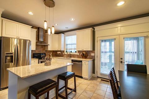 3758 Echo Pl, Powell, OH 43065 photo 2