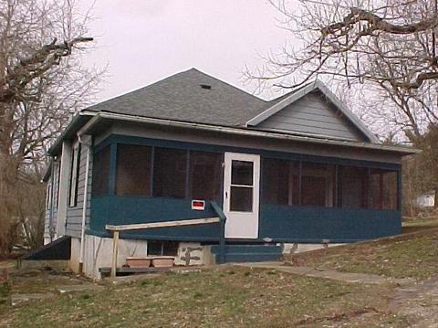 160 E Main St, Corning, OH 43730 photo 1
