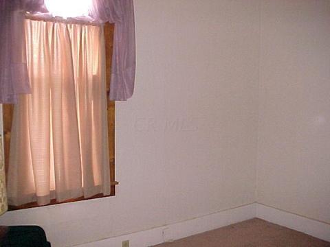 160 E Main St, Corning, OH 43730 photo 9
