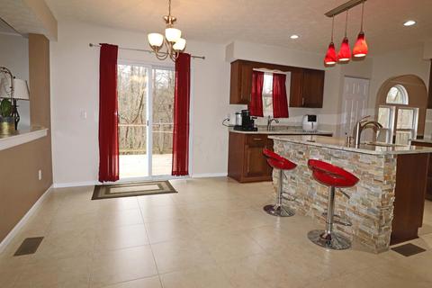 165 Deer Path Ct, Pataskala, OH 43062 photo 9