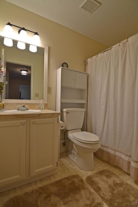 3264 Farmbrook Dr, Grove City, OH 43123 photo 17