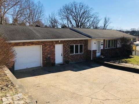 138 11th St, Corning, OH 43730 photo 2