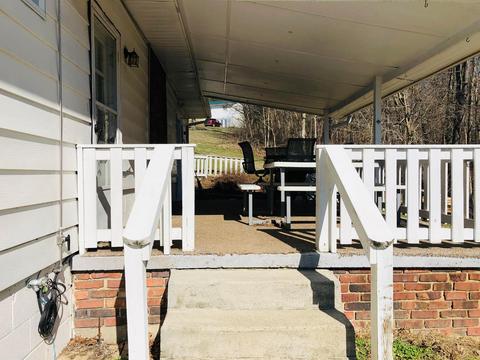 138 11th St, Corning, OH 43730 photo 15