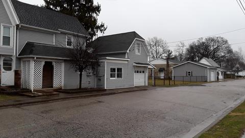 818 S Pickaway St, Circleville, OH 43113 photo 4