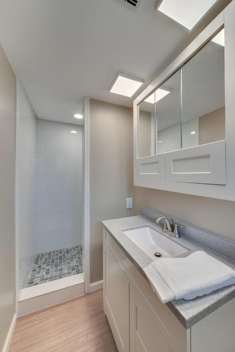 4029 Poste Ln, Columbus, OH 43221 photo 25