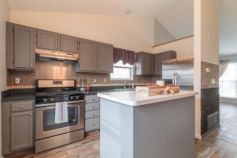 975 Robmeyer Dr, Columbus, OH 43207 photo 9