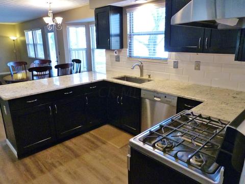 8885 Cornwallis Ct, Powell, OH 43065 photo 2