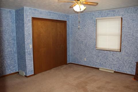 124 Wade Dr, Dover, OH 44622 photo 8