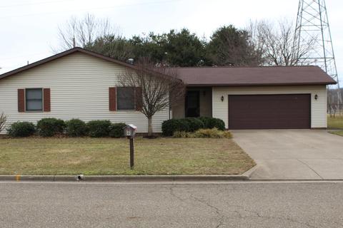 124 Wade Dr, Dover, OH 44622 photo 1